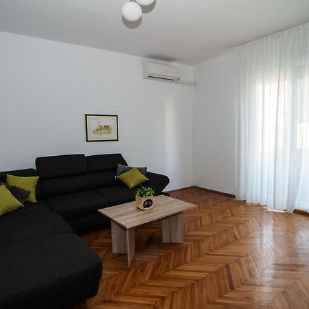 New Renovated Apartment 15 Min From Beach On Foot PUY 외부 사진